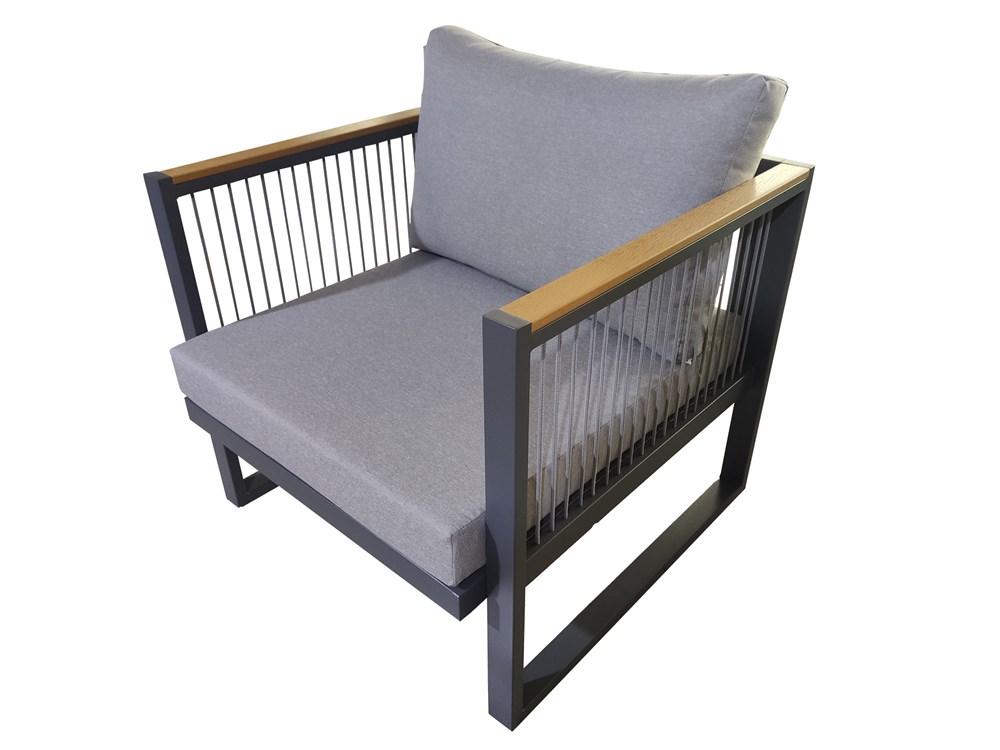 Marco Lounge Chair
