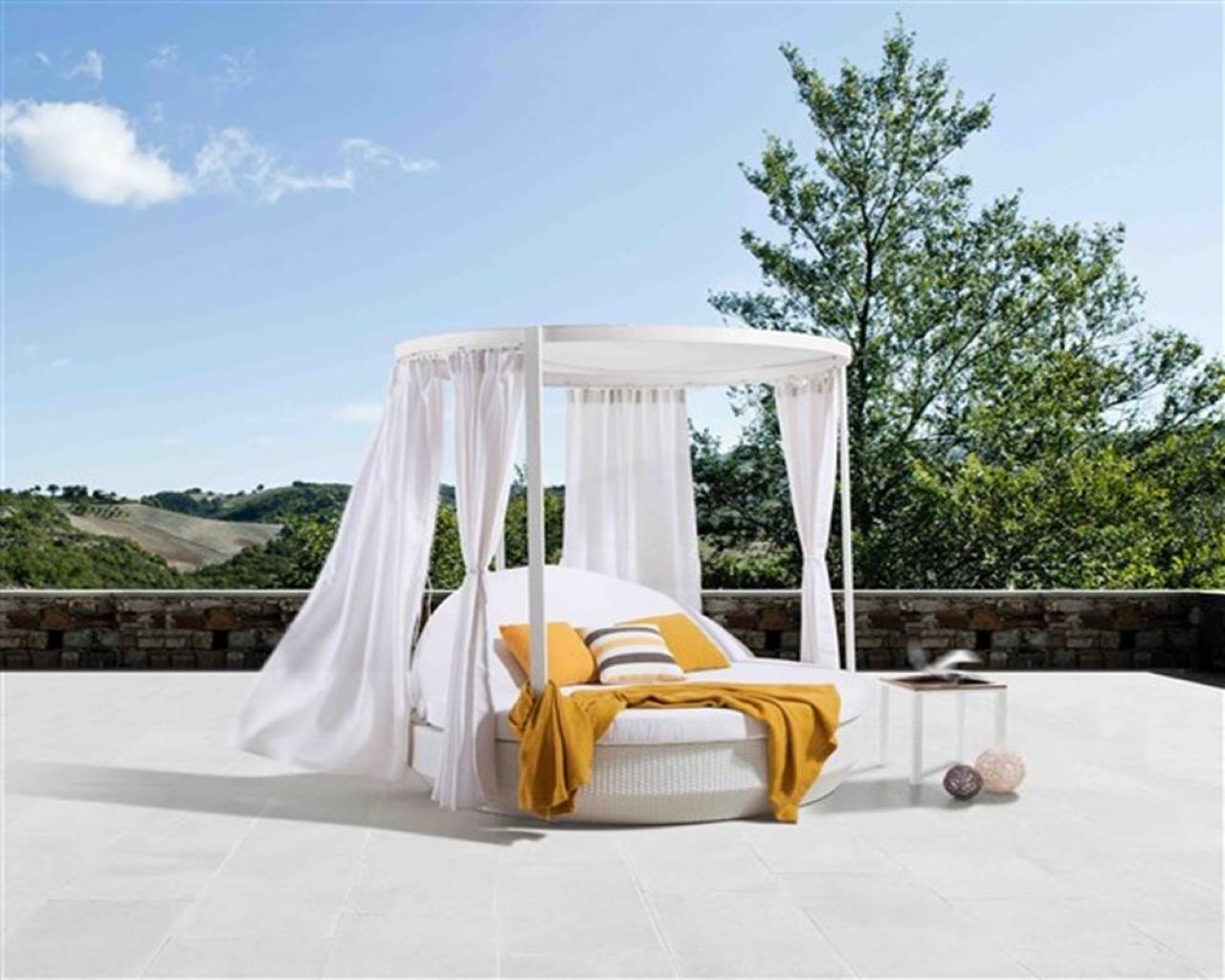 Paradise Day Bed Sunbrella